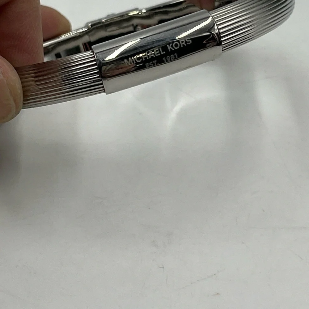 Michael Kors MK6190040‎ Solid Stainless Steel Ribbed Logo Plaque Bracelet